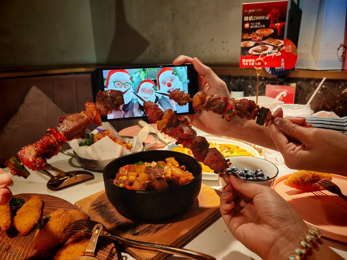 LIN_Zhaoy's tweet image. 节日快乐