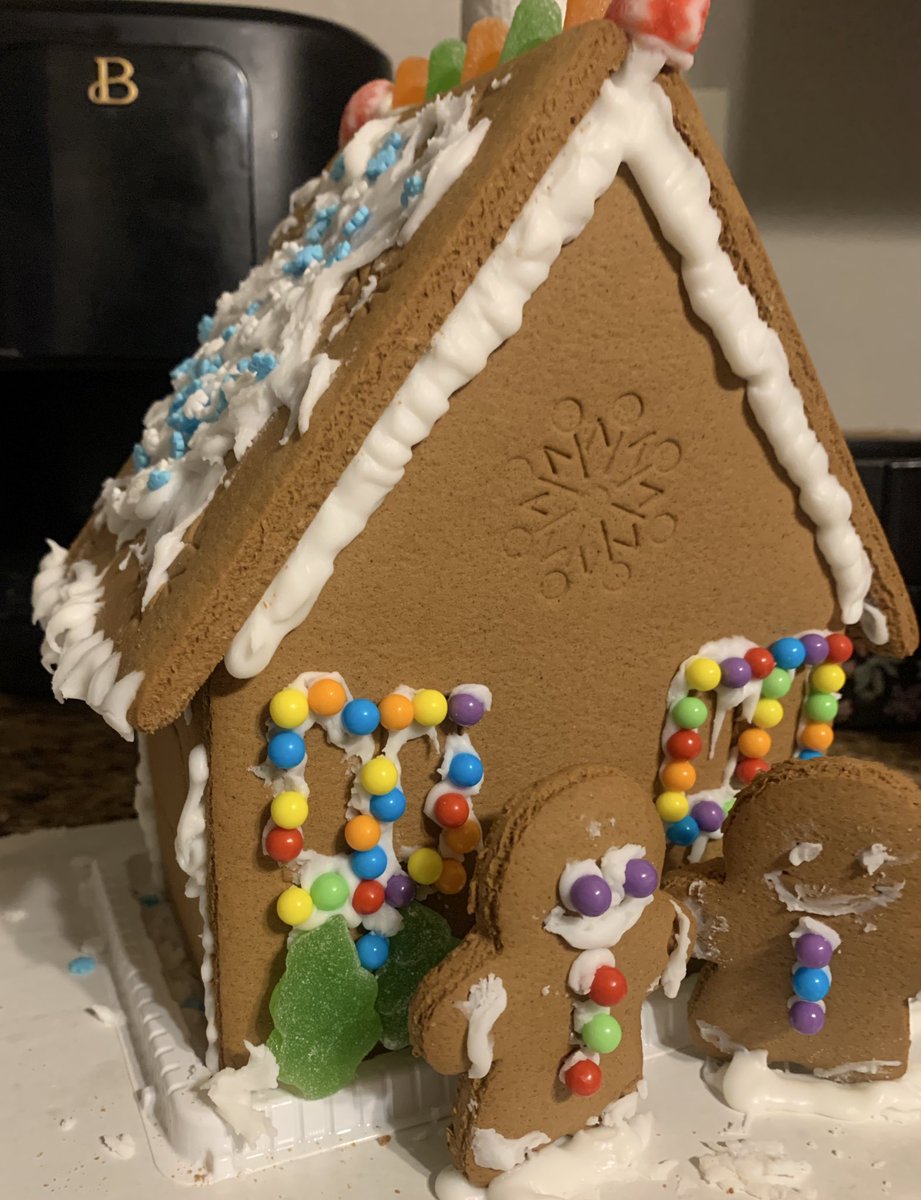 pineappleoppa_'s tweet image. My girlfriend and I are artist and I will not listen to anyone who doesn’t appreciate our masterpiece