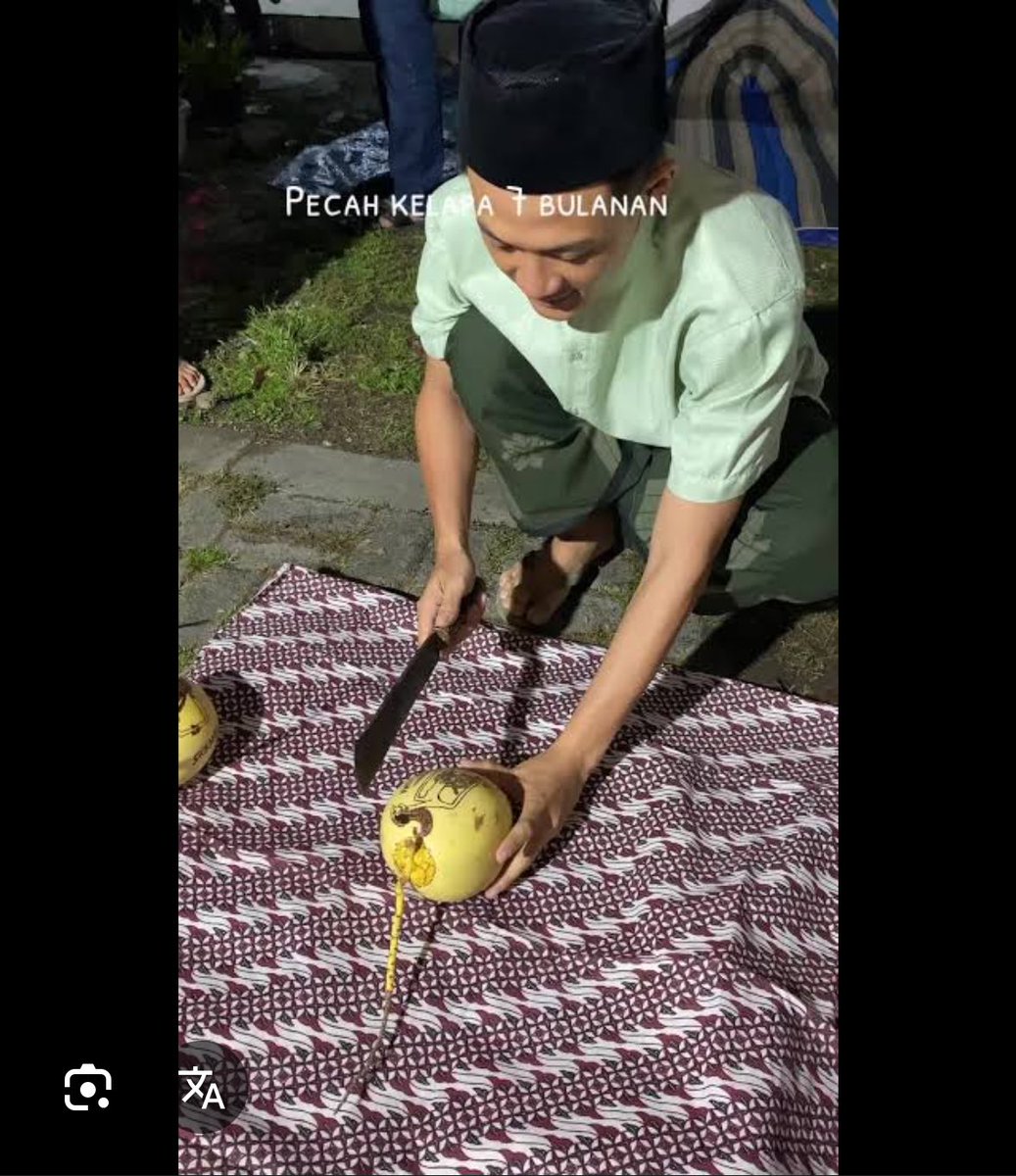 bolognesedewe's tweet photo. Gender reveal versi warisan nenek moyang yg lbh simple https://t.co/6wkOtFFcF3