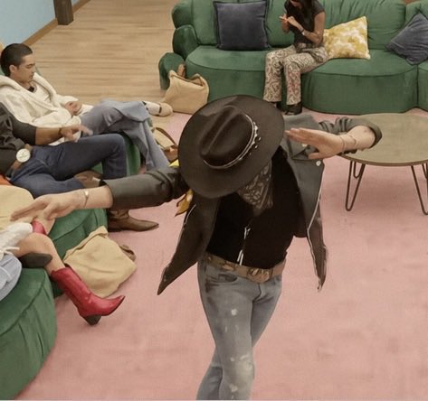 Tournesolpitufa's tweet image. La Gloria Murillo Racista diciendo que se va a meter con Alexis, precisosa, mejor cuida que no se metan en tu relación, porque tu vieja ya ni se acuerda de ti JAJAJAJAJA