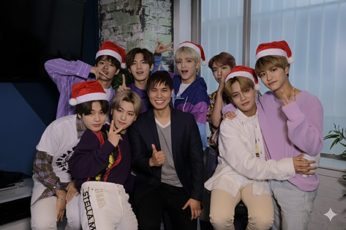 Merry Christmas 🎄😏

#ATEEZ 🔥 Australia next year is happening and yes we are very ready 🇦🇺
🎁✨