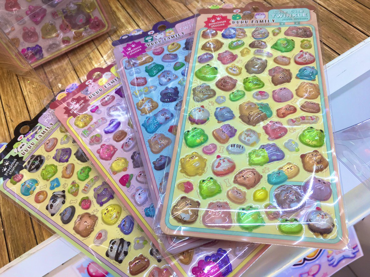 【2F プライズ】
✨✨新景品✨✨

💕💕『ぷくぷく立体シール』💕💕

今、大人気の立体型シールが登場しました‼️

#タチステ #タイステ #立川