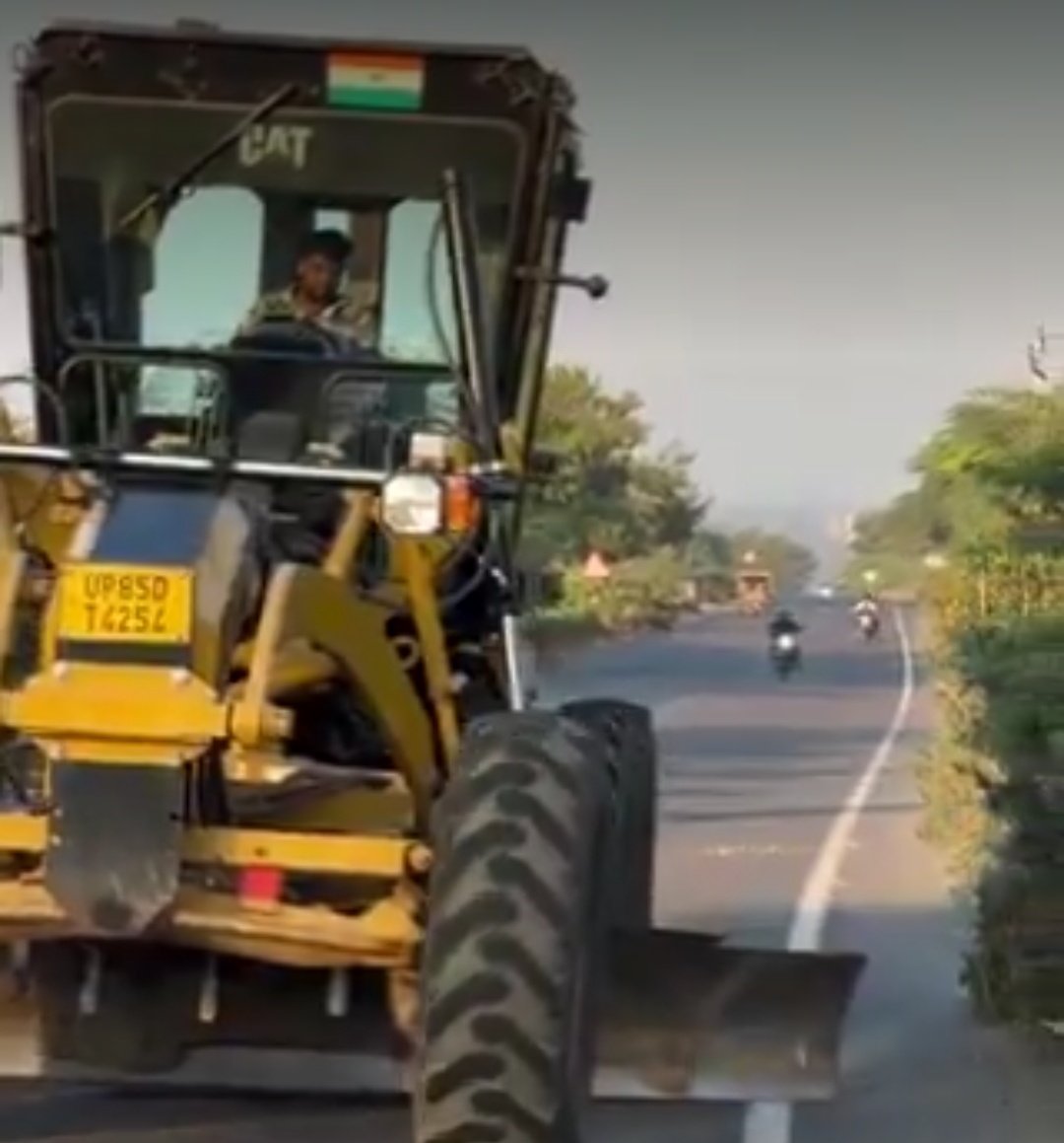 <a href="/Kapil_Jyani_/">kapil bishnoi</a> <a href="/Uppolice/">UP POLICE</a> <a href="/myogiadityanath/">Yogi Adityanath</a> <a href="/dgpup/">DGP UP</a> 

Vehicle No : UP85D  T4256