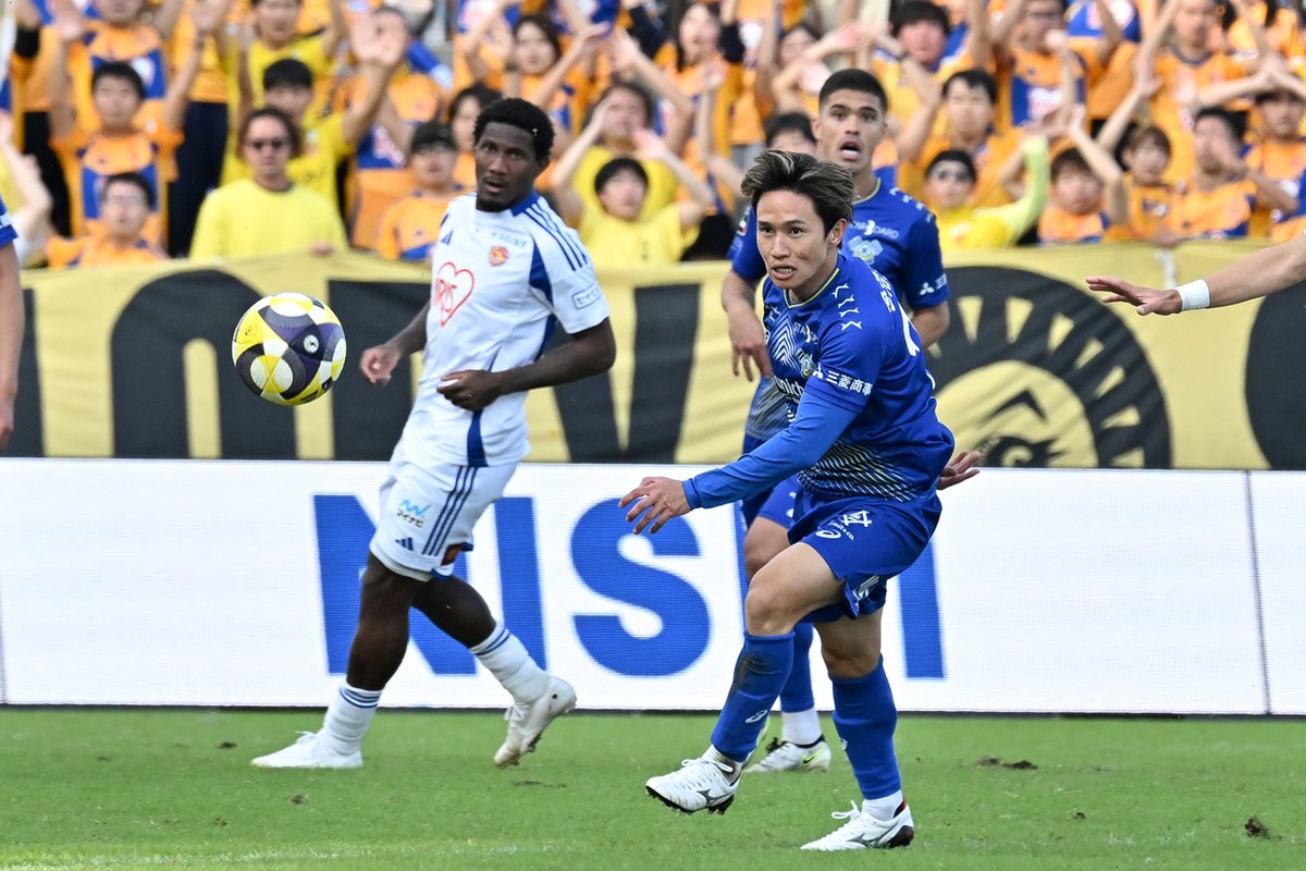 FCimabari's tweet photo. 【トップチーム】
笹 修大選手、伊藤 元太選手、髙木和 ���選手、加藤 潤也選手と明治安田Ｊ２・Ｊ３百年構想リーグおよび2026／27シーズンの契約に合意いたしましたのでお知らせいたします。

選手コメント、詳細はFC今治公式サイトをご覧ください👇️
https://t.co/oZGIynBwLq

#FC今治
#✅️GreatSignで電子契約