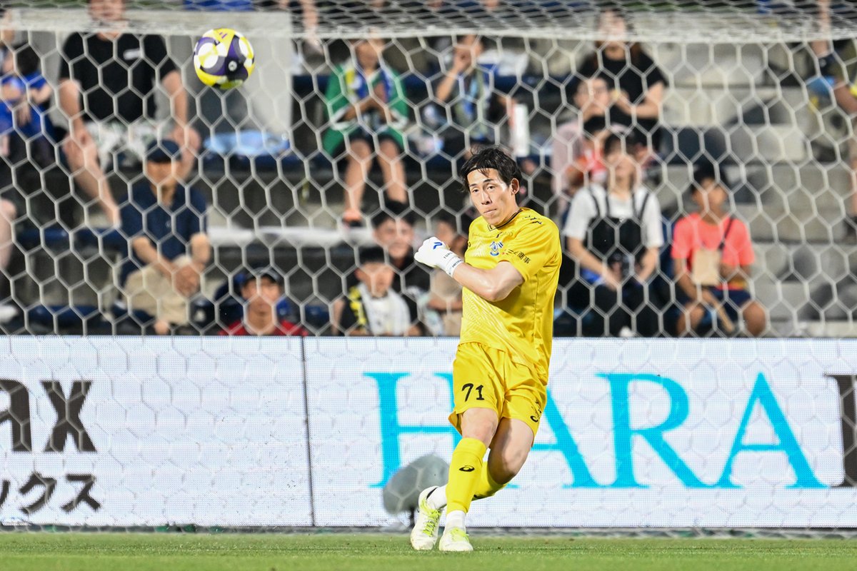 FCimabari's tweet photo. 【トップチーム】
笹 修大選手、伊藤 元太選手、髙木和 ���選手、加藤 潤也選手と明治安田Ｊ２・Ｊ３百年構想リーグおよび2026／27シーズンの契約に合意いたしましたのでお知らせいたします。

選手コメント、詳細はFC今治公式サイトをご覧ください👇️
https://t.co/oZGIynBwLq

#FC今治
#✅️GreatSignで電子契約