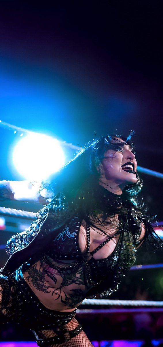 Big Titty Goth Dommy Mommy tweet media