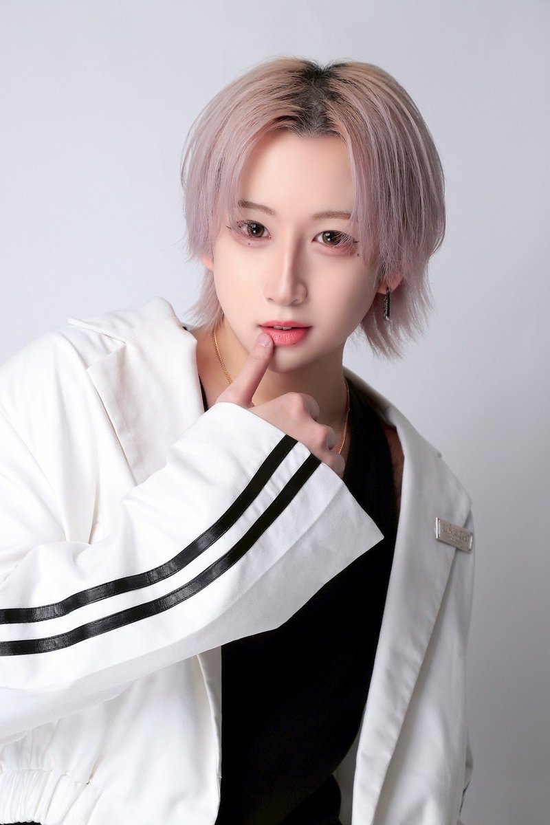 BreakOMIYA's tweet photo. #𝐁𝐫𝐞𝐚𝐤大宮　#大宮ホスト

✨本日のPick Up Host✨

【明智 紫乃】総支配人@akepocchi_68 https://t.co/7zvdjSkObT