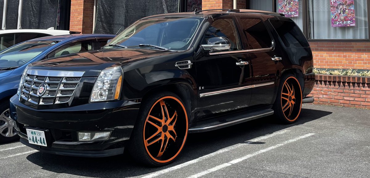 明日からエスカレード復活

イキってますがどうか煽らないでください。