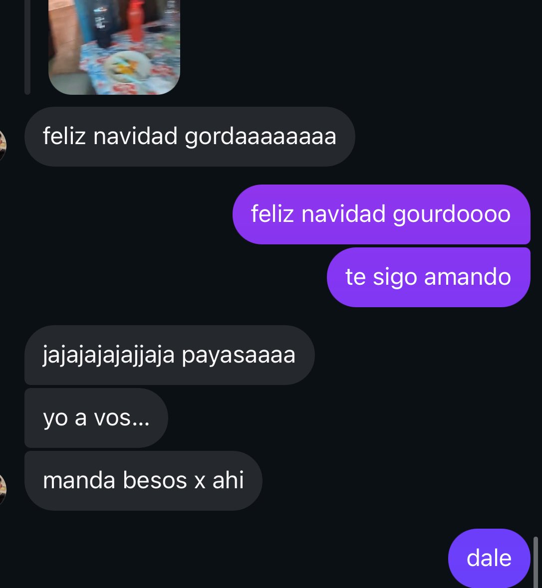 sofversace's tweet image. mi ex y yo una navidad cualquiera