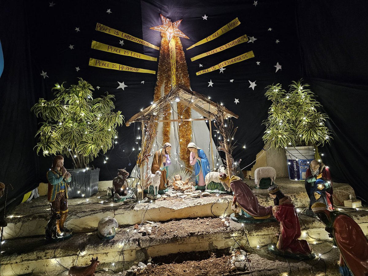 nirupamakotru's tweet image. The silver lining in the dark cloud which hung over our heads last night,was visiting St Andrew's Church in #Bandra before the midnight mass began.Serene, beautiful and newly restored.
Also I managed to get the highly rated Rich Plum Cake from A-1 stores and bakery, Bandra, one