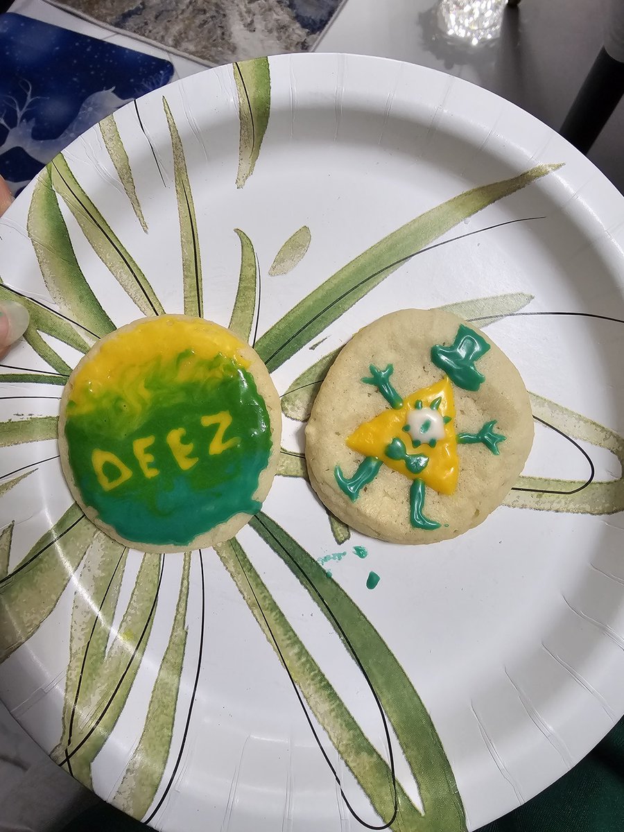 kittytittykota's tweet photo. Christmas cookies hehe
#BillCipher #deez #cookies #Christmas #ChristmasCookies #billcookie https://t.co/WkSSzlOeEi