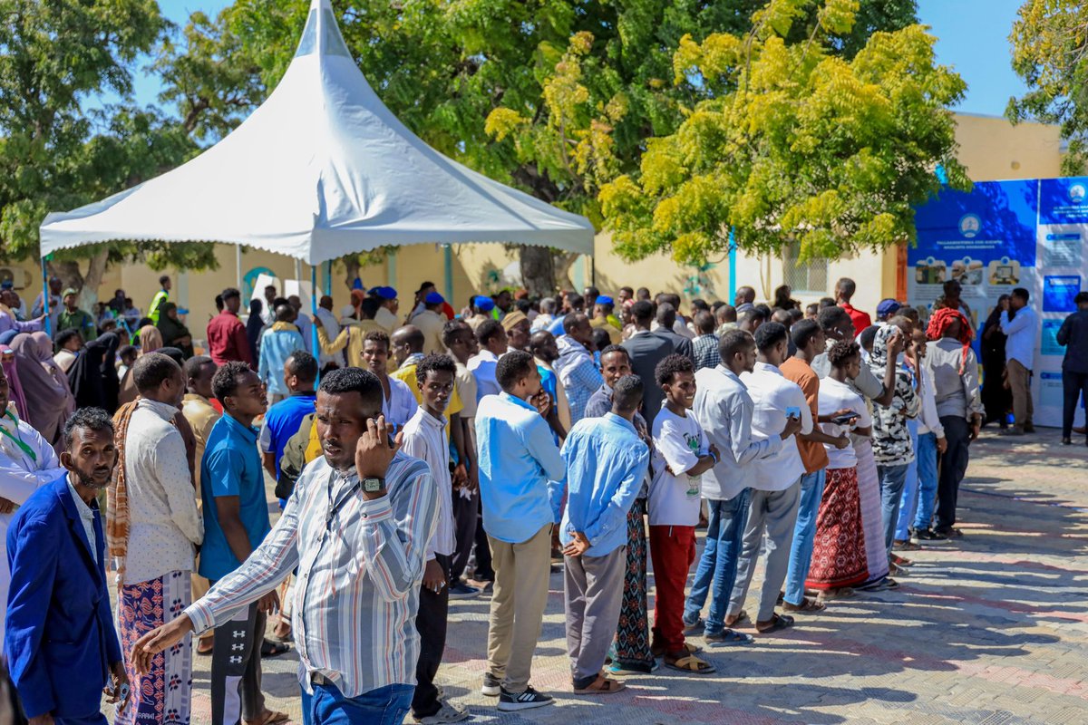 MoIFARSomalia's tweet image. #DemocracyInAction #ThePeopleDecide