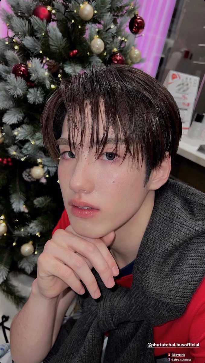 ไม่ต้องมาทัก เพราะผมไม่ใช่คาสโนว่าบอย 😎

#PHUTATCHAI