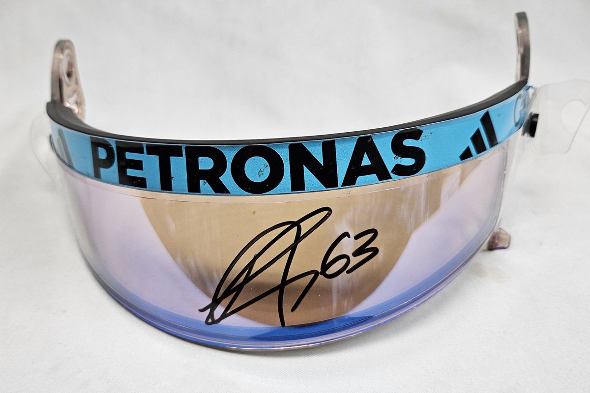 F1ドライバー エイドリアン・スティール 直筆サイン入り ヘルメットバイザー F1ドライバー エイドリアン・スティール 直筆サイン入り ヘルメット