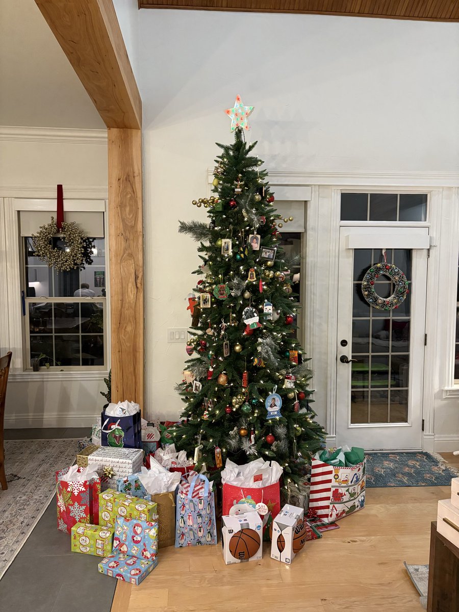 Twisted Tails tweet media