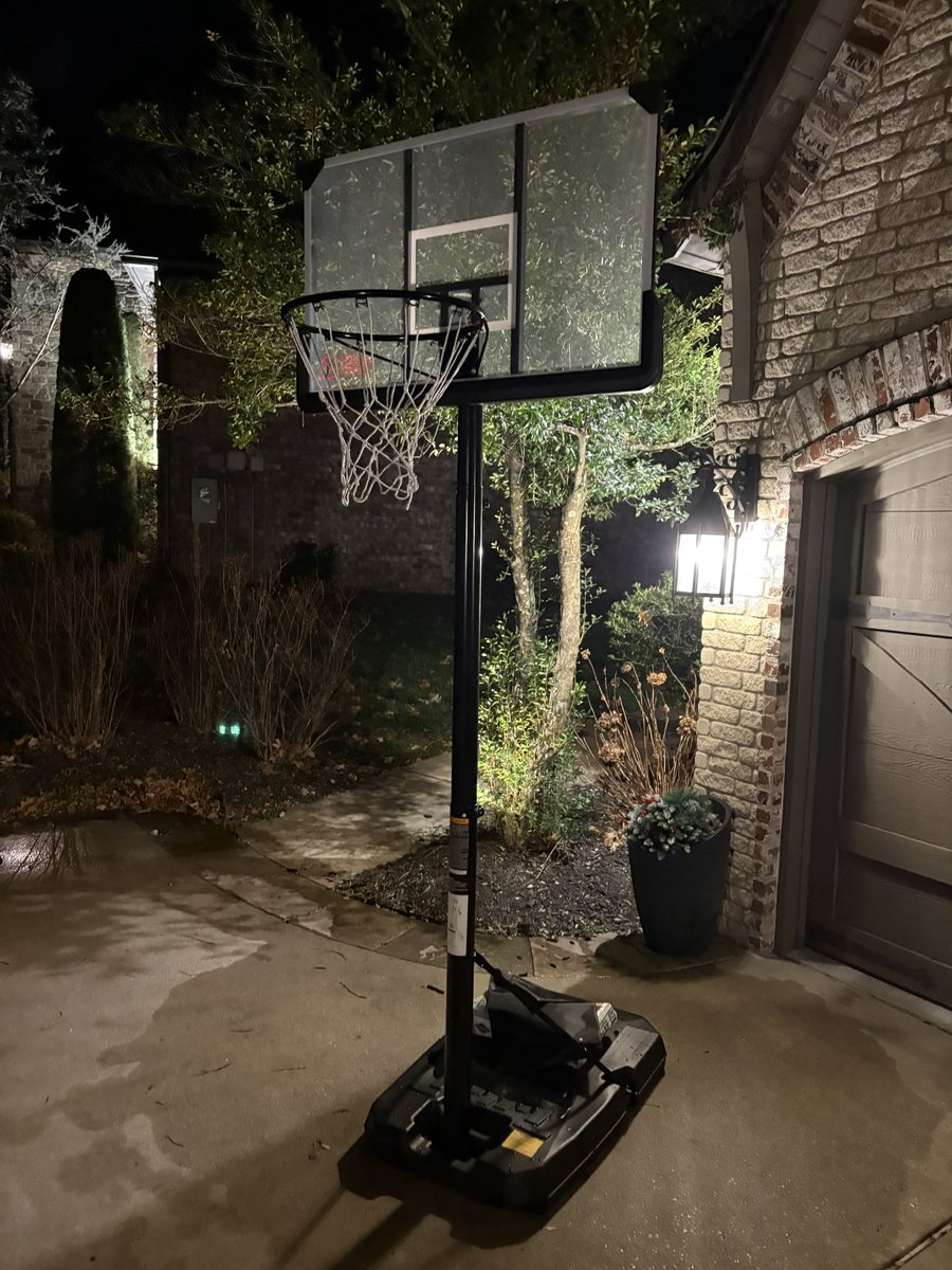 Twisted Tails tweet media