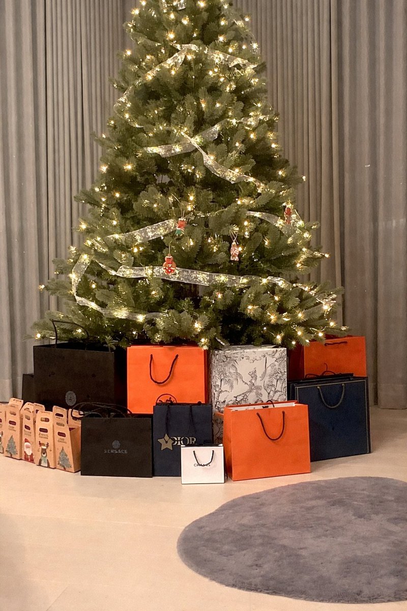 PeterDVeness's tweet image. Merry Christmas 🎄🎄🤩😋