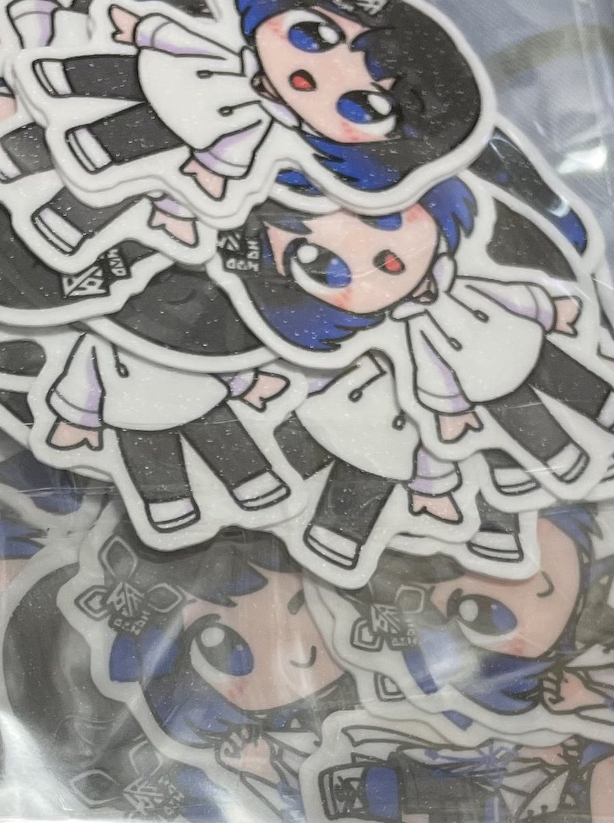 oucrc's tweet photo. ステッカーが届きました！

素材と絵柄がマッチしていて可愛い午年言十ちゃんステッカーと、
キラキラ光って楽しい言十ちゃんステッカー（2枚セット）です！
#C107 2日目に頒布いたします✨ https://t.co/Z8TZaZEH5X