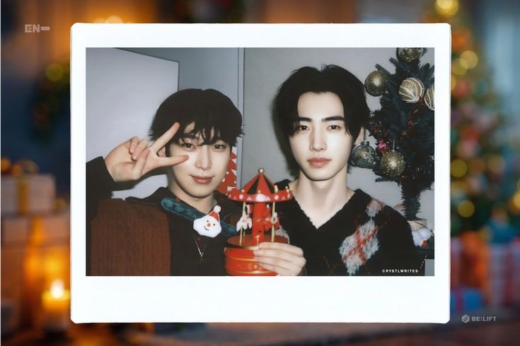 ensvnoo's tweet photo. Happy holiday~ https://t.co/D9YKozV5hf
