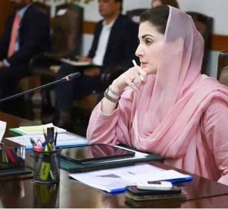 MonaChaudhryy's tweet image. What stands out about @MaryamNSharif's leadership in Punjab is that praise isn’t limited to her own camp. Even those who never voted for her are acknowledging the change — because it’s visible.

Leading with grip and seriousness, she’s delivering on public services, environment,…
