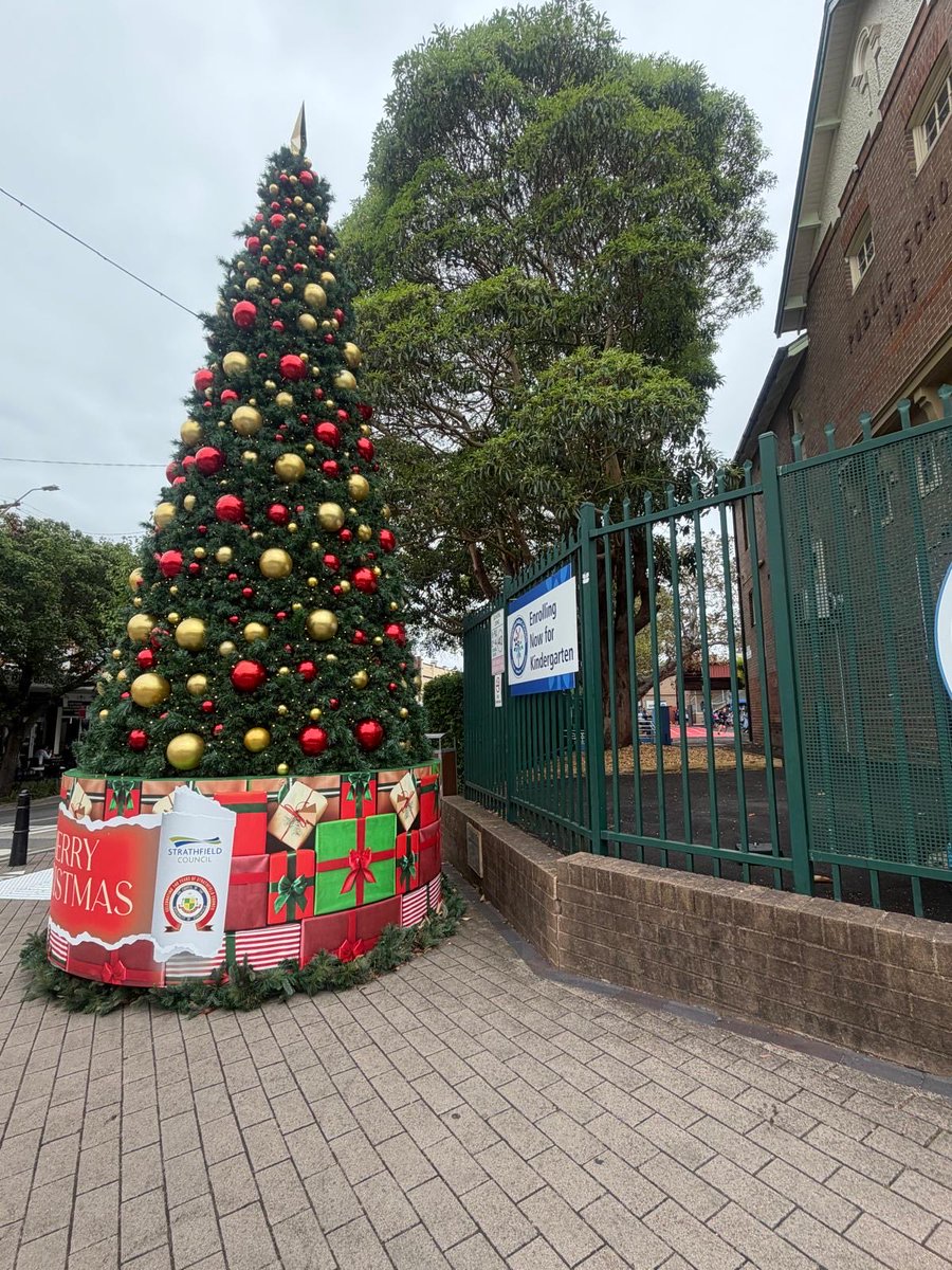 Shalini234's tweet photo. Merry Christmas ! https://t.co/eYeJ9Hsn7q