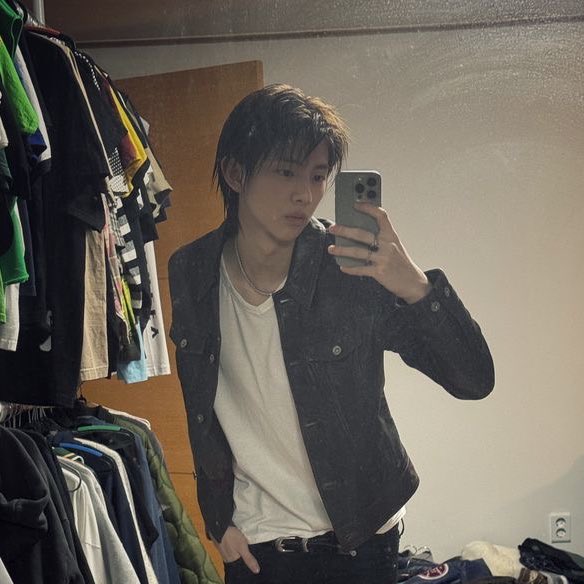 iAdoreJuhoon's tweet image. ── .✦ #COSD 
ootd with mirror selfie 📸

#COERSelcaDay #JUHOON #주훈 #CORTIS #코르티스