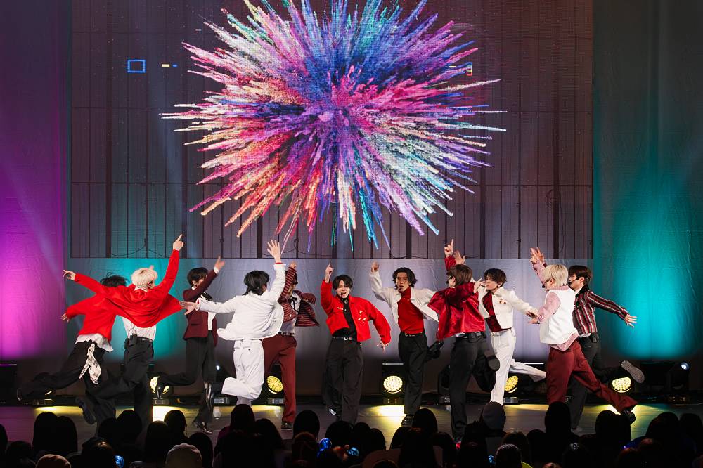 musicvoicejp's tweet photo. #INI
「THE WINTER MAGIC」ショーケースを開催
ファンとの交流を楽しむ
“THE WINTER MAGIC” PREMIUM X’mas SHOWCASE
イベントフォト全8枚📸
⬇️記事はこちら
https://t.co/l2kl1Jnkr9
#THEWINTERMAGIC https://t.co/tJGf3mI96u