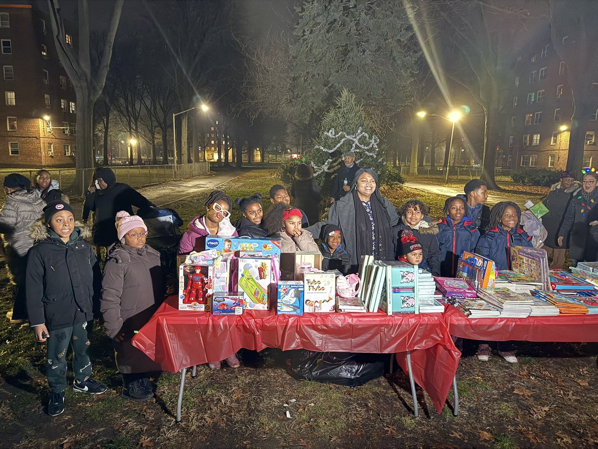 NYPD 61st Precinct tweet media