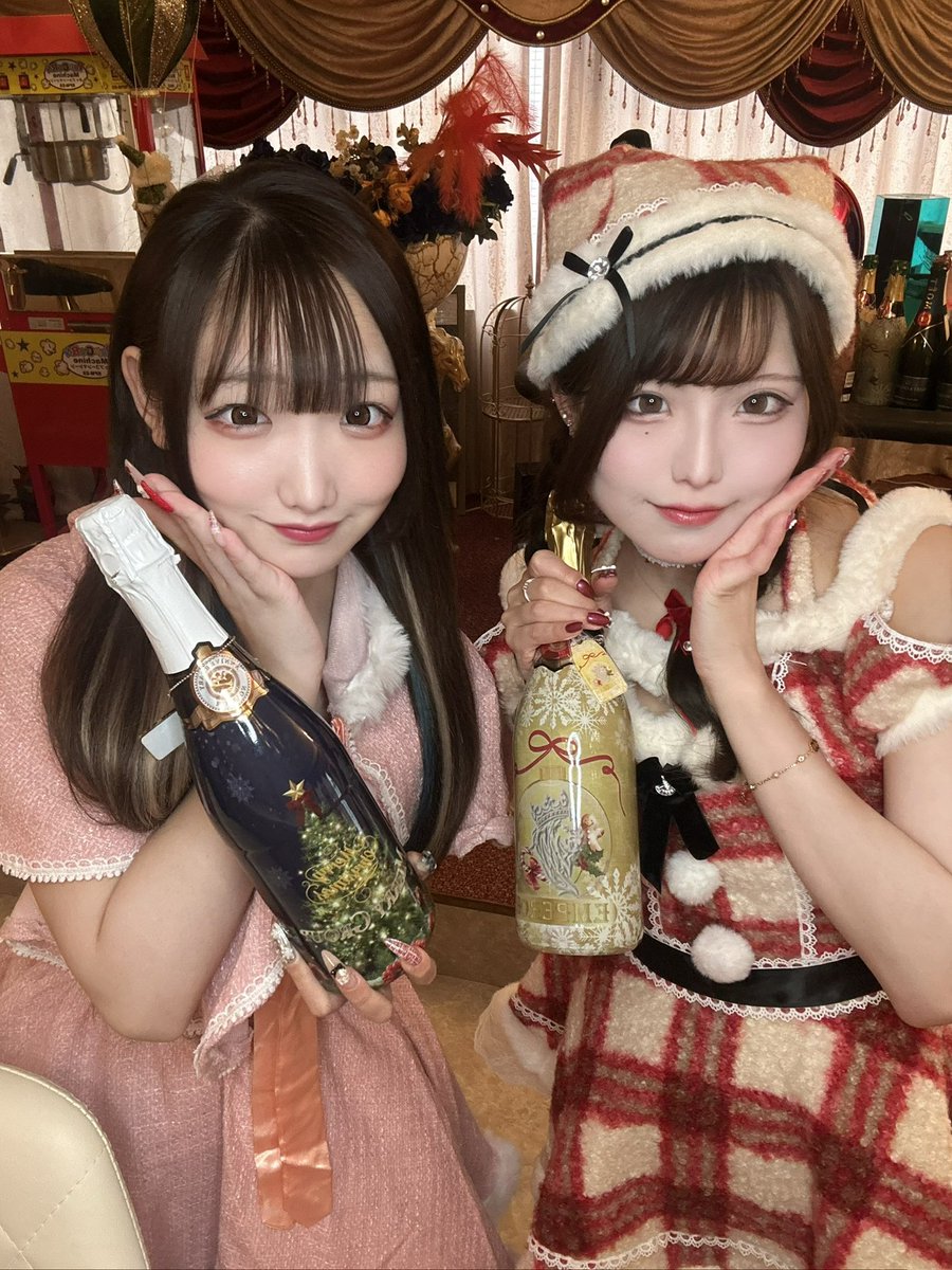 EMPEROR OPEN🎪 𝗖𝗵𝗿𝗶𝘀𝘁𝗺𝗮𝘀 𝗲𝘃𝗲𝗻𝘁 🎅🏻 最終日🎄 🎄しな