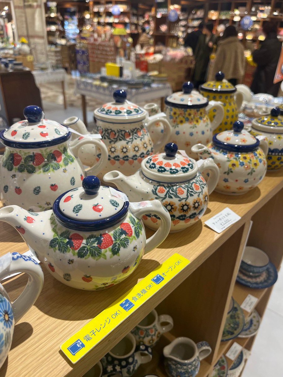 アトレ恵比寿4階POP UP STORE 〜Ceramika クリスマスマーケット2025