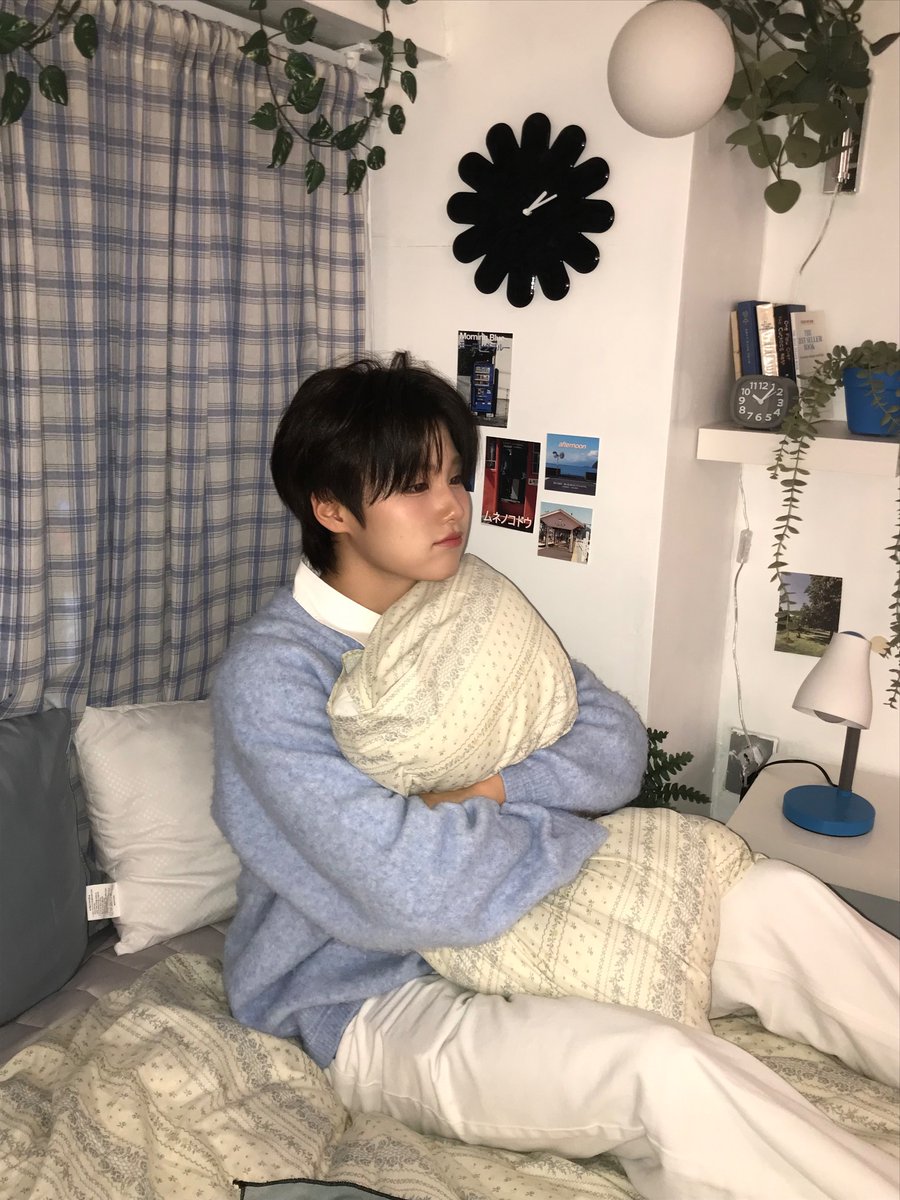 idntt_cosmo's tweet image. 메리 크리스마스~❤️
모두모두 행복한 크리스마스 보내세요🩵🎄

#idntt #아이덴티티 #アイデンティティ
#unevermet #이환희 #leehwanhee