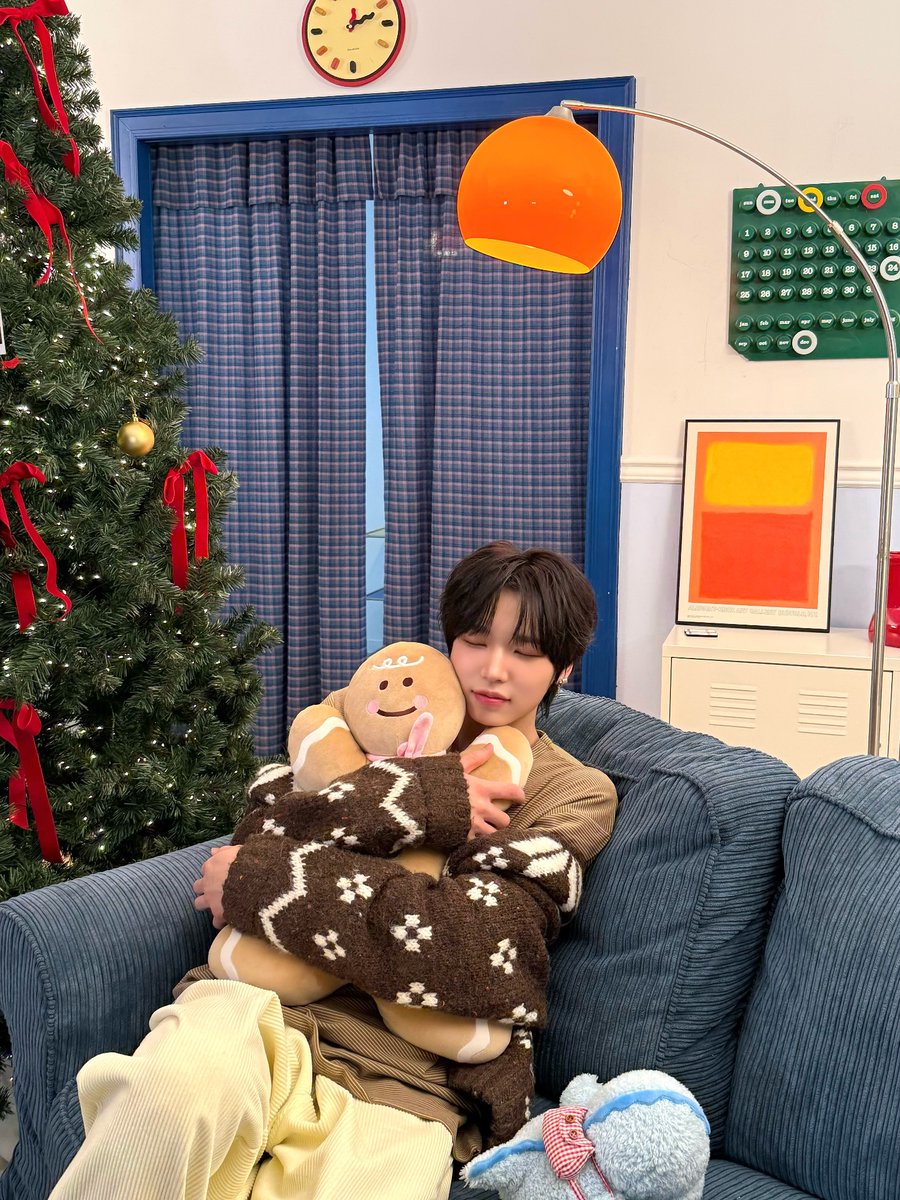 idntt_cosmo's tweet image. 🎄🎄

#idntt #아이덴티티 #アイデンティティ
#unevermet #이재영 #leejaeyoung