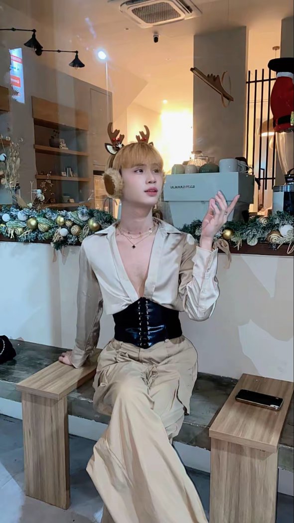 itz_coco0's tweet photo. Merry Christmas everyone!🍀💫 https://t.co/h7699LUM6v