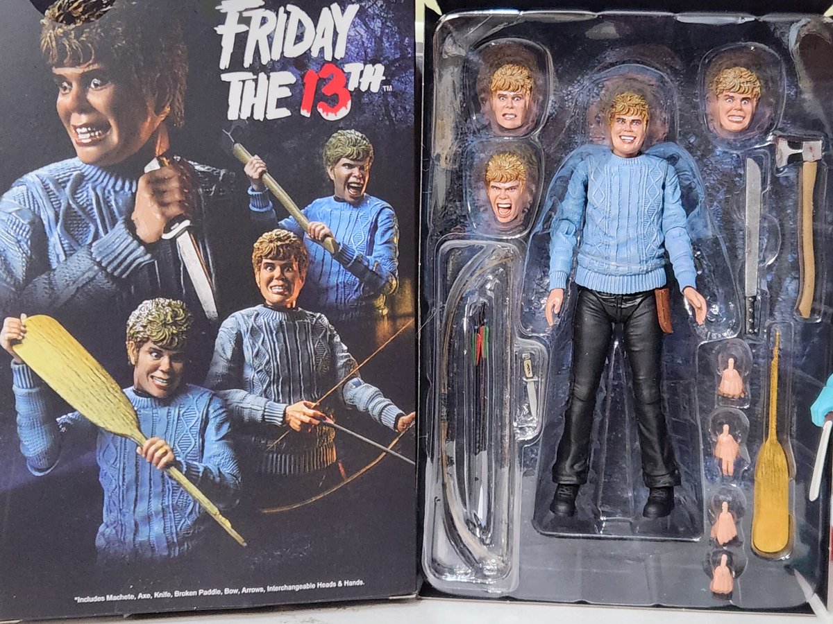 お昼休みに家に届いてた荷物を開封 ずっと発売延期続きで忘れてた NECA