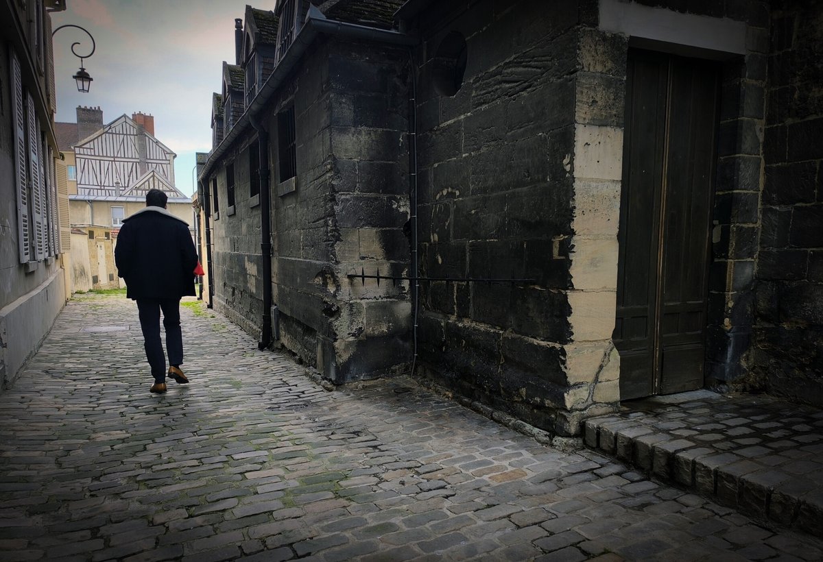 « C’est un vrai problème » : à Compiègne, faire pipi dans les petites rues vous coûtera 335 euros
➡️ l.leparisien.fr/KAA0