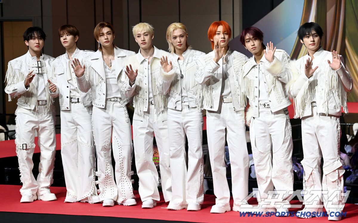 MlNHORIZON's tweet image. OBSESSED WITH #STRAYKIDS NEW LOOKS