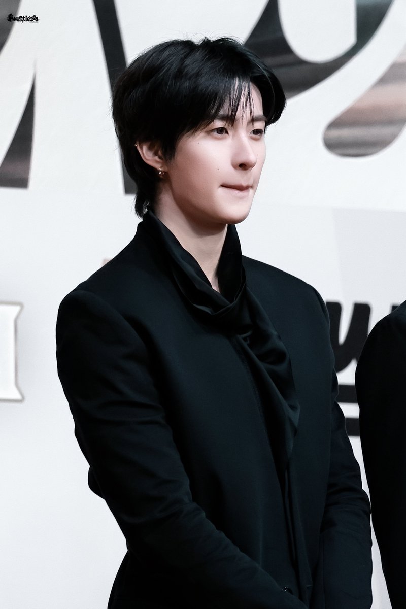 251225 가요대전 레드카펫

#앤톤 #ANTON #찬영 #アントン #라이즈 #RIIZE