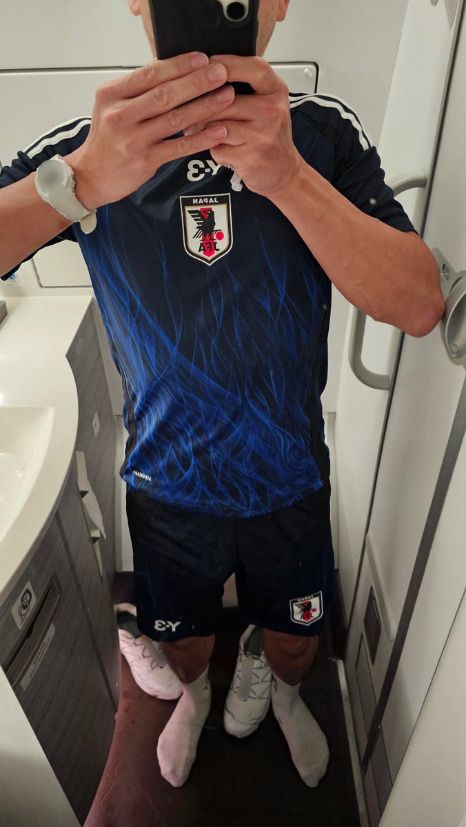 spaceat25 tweet media