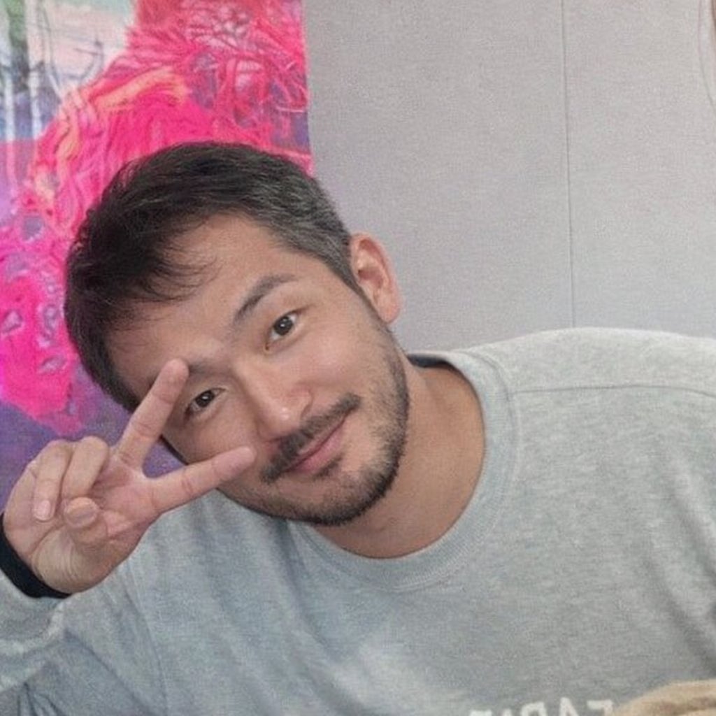 男性なのに男性化してみた……
髭生やされたしちょっと若返った💦