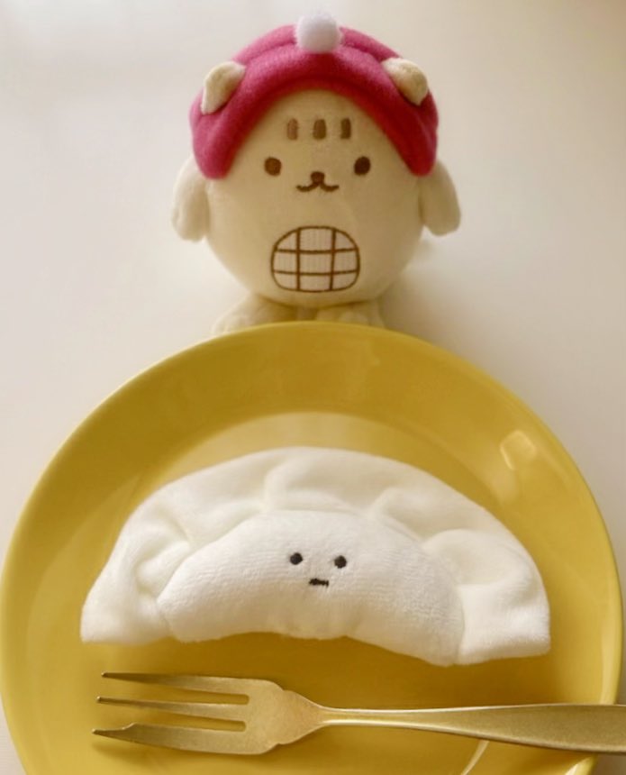 yumeruri's tweet image. 頭にぼんてんひとつ乗せるだけで 
くにニャンがサンタになれると気づいたメリークリスマス🎅🎄