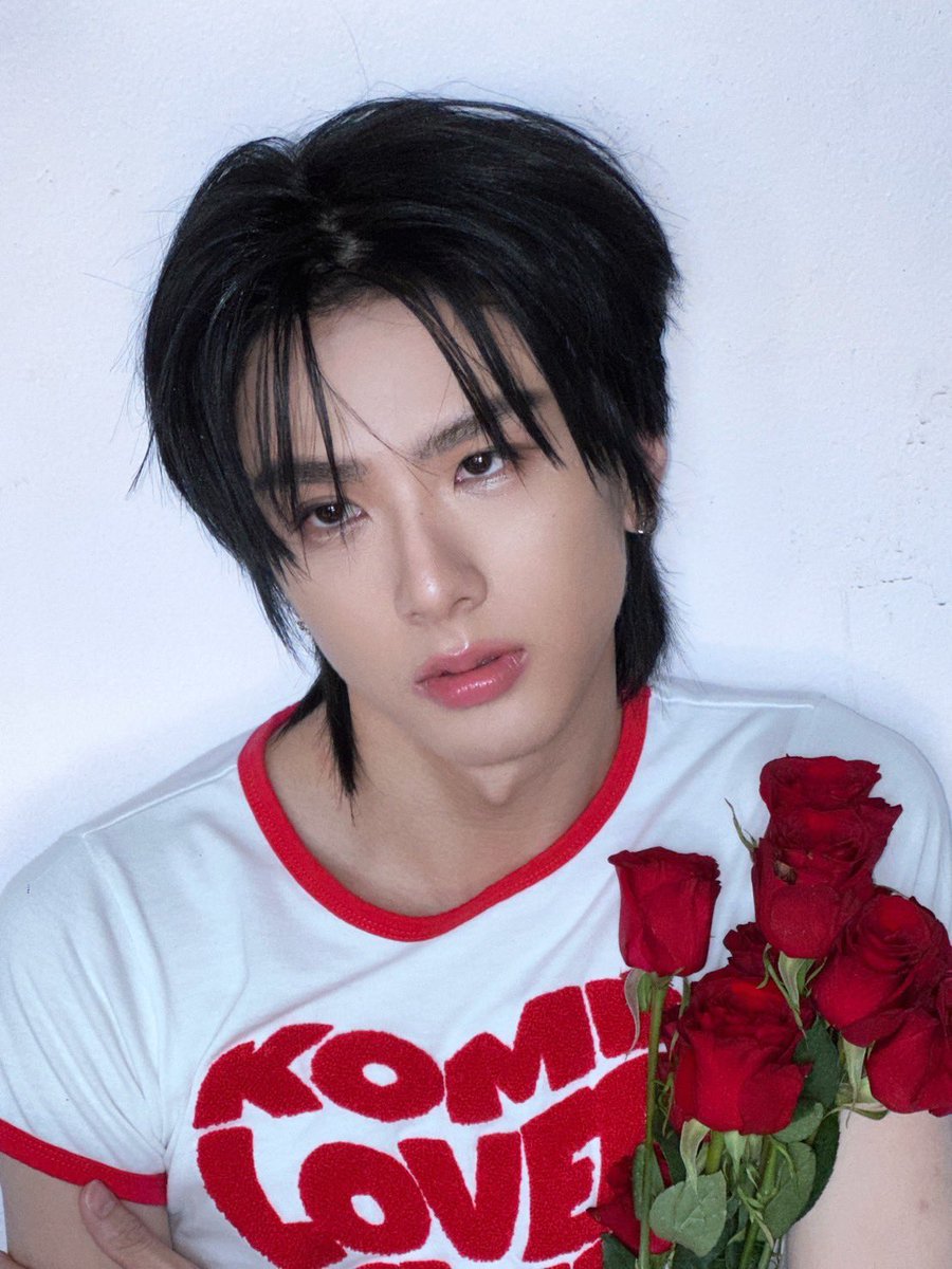 No Christmas, only kiss me🌹💓💋

 WONDERFUL XMAS WITH AUAUSAVE #MerryXMASwithSANTAAuauSave https...