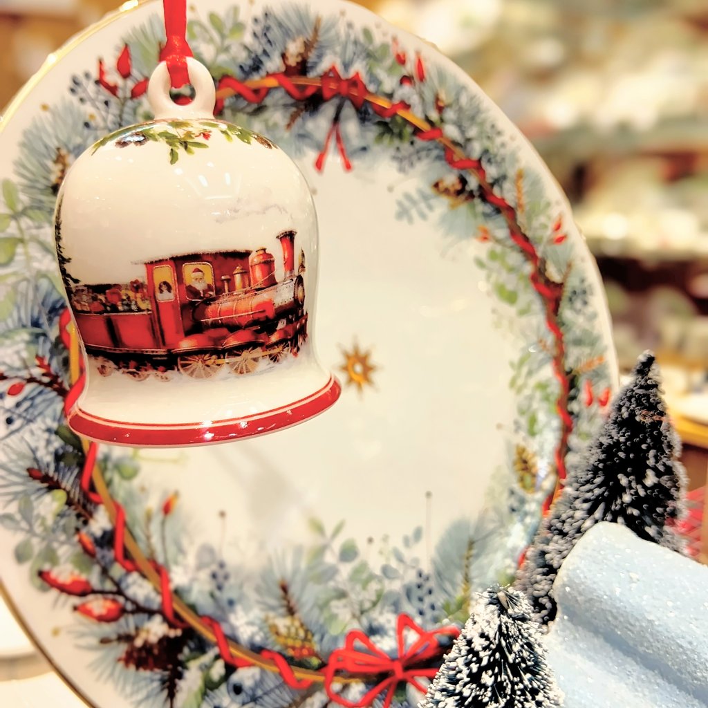 近ごろのサンタさんは汽車にのってクリスマスプレゼントをはこんでくるようですね
*.❅·𝐌𝐞𝐫𝐫𝐲 𝐂𝐡𝐫𝐢𝐬𝐭𝐦𝐚𝐬ॱ❆.* 𓍄 𓂃𓈒𓏸