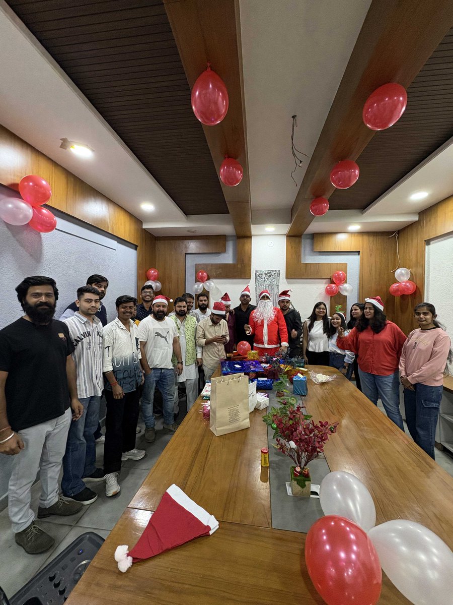 DecipherZone's tweet photo. Merry Christmas!๐
Decipher Zone is celebrating Christmas with fun, laughter, and lots of cheerful chaos! ๐ซ
#MerryChristmas #DecipherZone #ChristmasCelebration https://t.co/hq2bo6FQKH