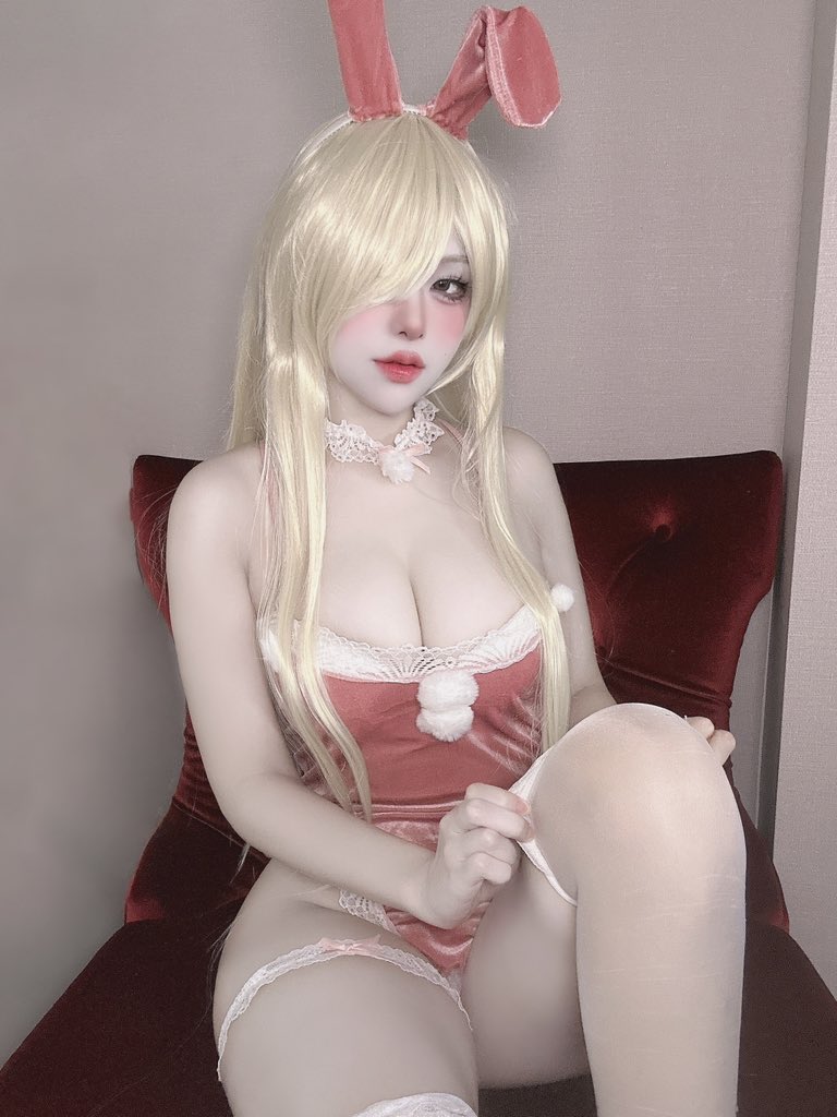 im_ssinsin's tweet photo. Merry Christmas🎄🎀🐰✨

#Christmas #bunny #cosplay #bunnycosplay https://t.co/cUZ9xc9m7s