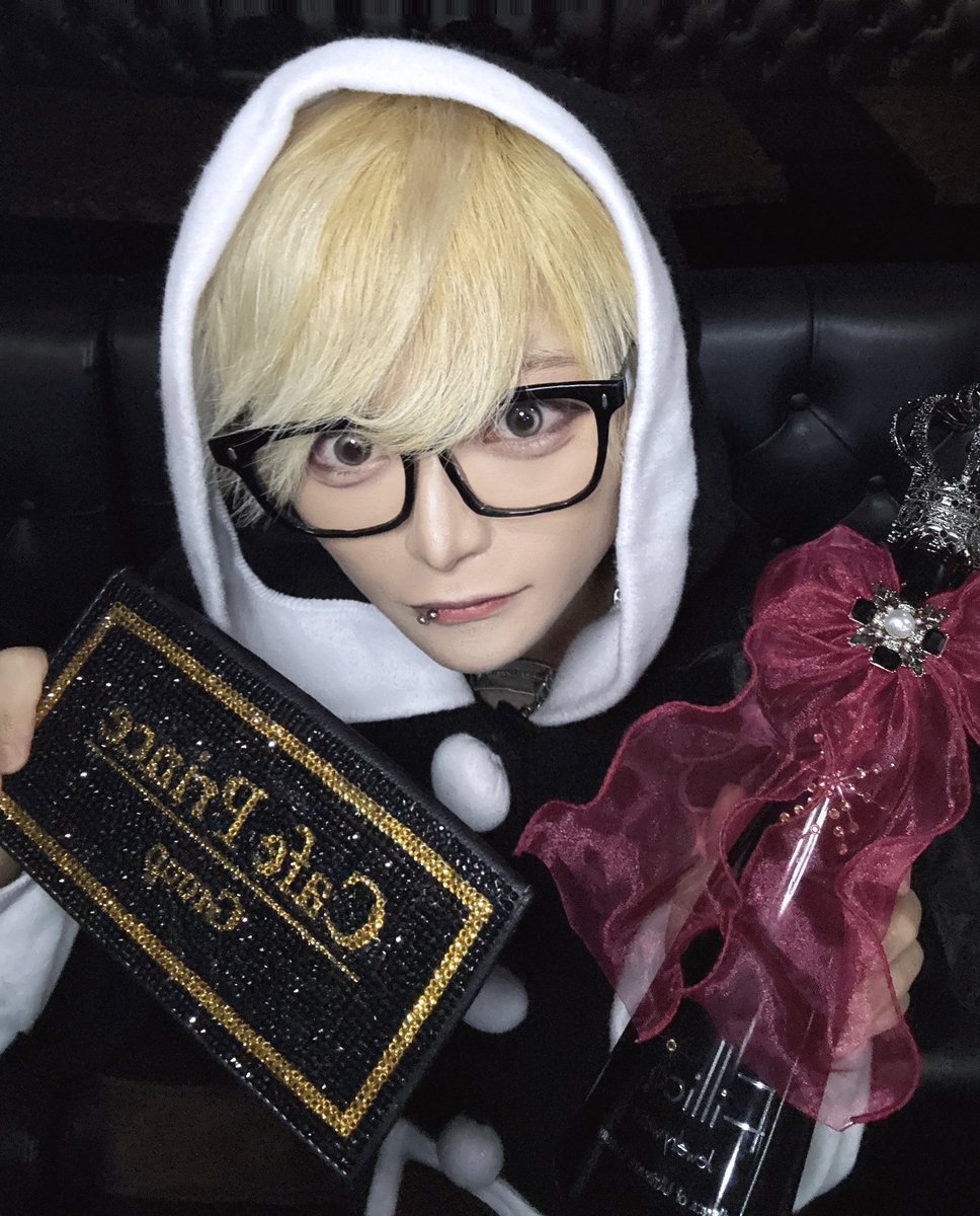 エマ (@ema_cafepri) / Posts / X