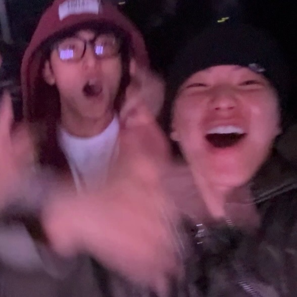moon0com's tweet photo. 251225 #규순 #soongyu #gyusoon 

🐯홋스타  🐶🐯📸 

🎄🐶🐯🎄🥹 https://t.co/B3UcnfvU4X
