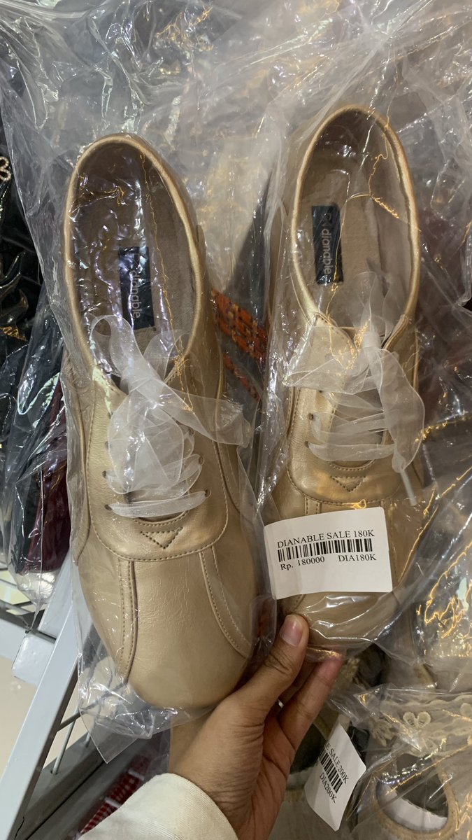 サルマ tweet media