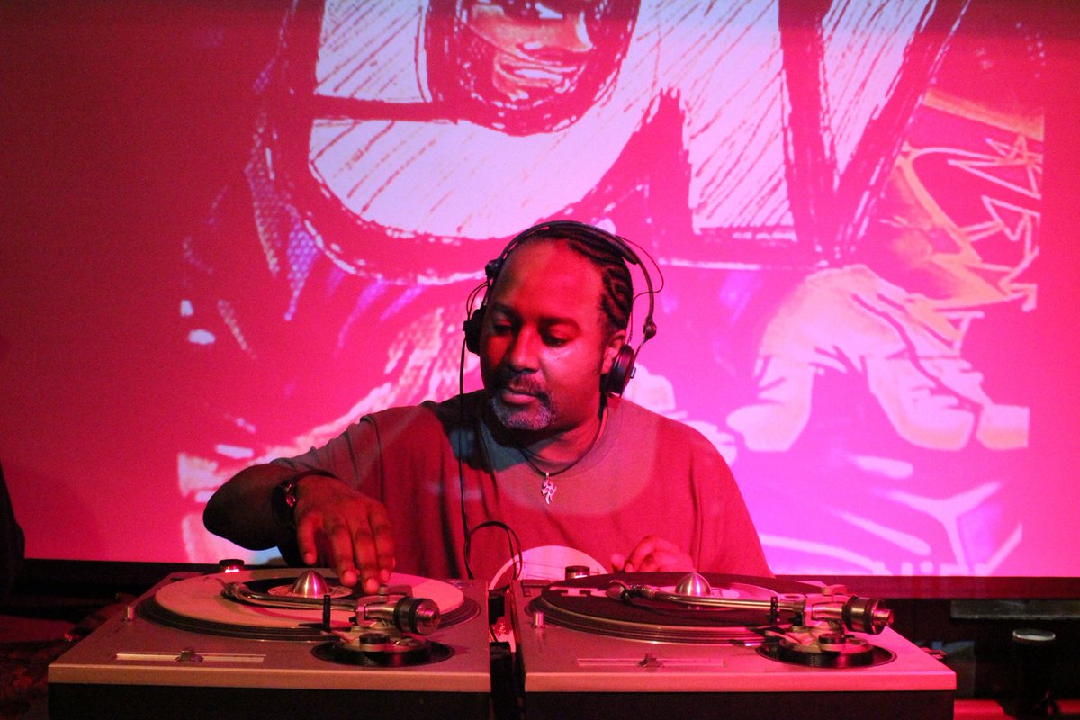 Dubmealways's tweet image. Wed 14 Jan Dub Me Always presents original reggae vinyl + deep dub plates w/ father &amp;amp; son team of Lloyd Mass and Eljay Massagan of Jah Massagan sound system meets Mikey and Kingz of Rav Hi-Fi.
facebook.com/events/1219710…
7:30-11:30pm @UpstairsRitzy  Brixton SW2 1JG
Free entry. Reach!