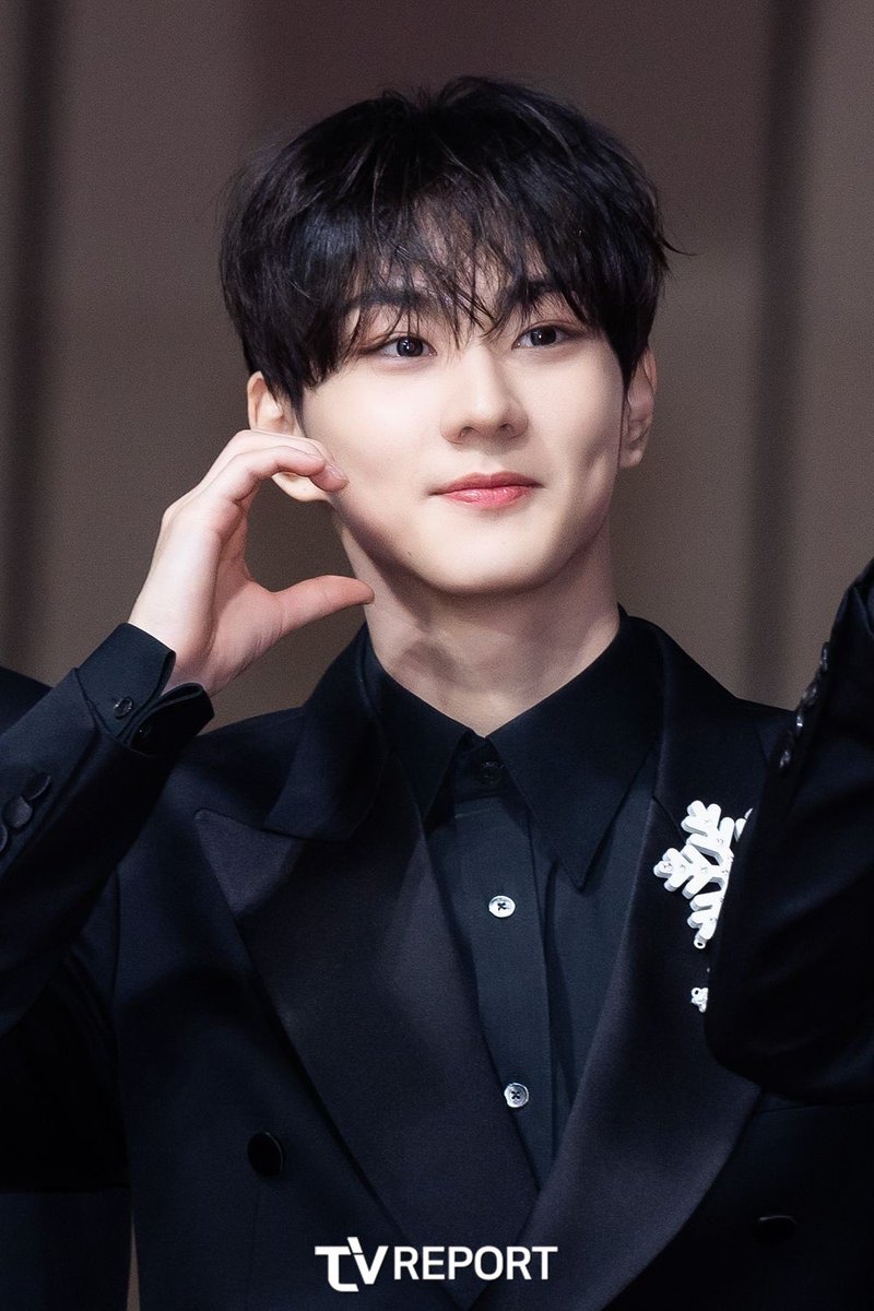 ENHAsLadyLove's tweet photo. So gorgeous โฃ๏ธ
#JayWonHoon
๐๐๐ค
UNWRAP THE HOLIDAYS WITH ENHYPEN
#ENHYPEN
#ENHYPEN_GayoDaejeon2025
#SBSGAYODAEJEON2025 https://t.co/v6NJfUOJal