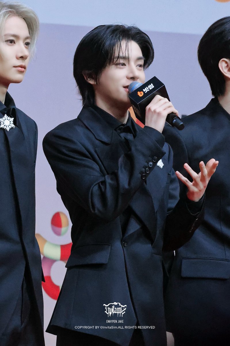 InvitaSim_Jake's tweet image. 251225 SBS RED CARPET
#JAKE #제이크 #심재윤
#ENHYPEN_JAKE
#엔하이픈 #ENHYPEN